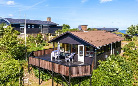 Imgert - 300M to the Fjord: Zwembad, Toevlucht, Woongebied, Samengesteld Materiaal, Schaduw, Eco Hotel, Buitenmeubels, Landgoed, Hacienda, Villa