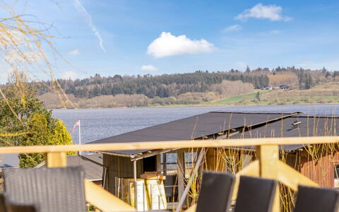 Self - 400M to the Fjord: Zonlicht, Dek, Schaduw, Avond, Eco Hotel, Hardwood, Balkon, Buitenmeubels, Stoel
