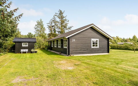 Christina - 300M to the Fjord: Huis, Dak, Huis, Verblijf, Schuur, Garden Gebouwen, Siding, Werf, Blokhut, Hut