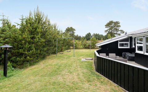 Frudde - 400M from the Sea: Dak, Huis, Huis, Verblijf, Siding, Landgoed, Oprit, Garden Gebouwen, Werf, Schuur