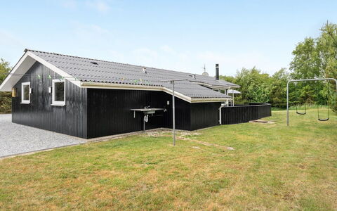 Frudde - 400M from the Sea: Dak, Huis, Huis, Verblijf, Siding, Landgoed, Oprit, Garden Gebouwen, Werf, Schuur