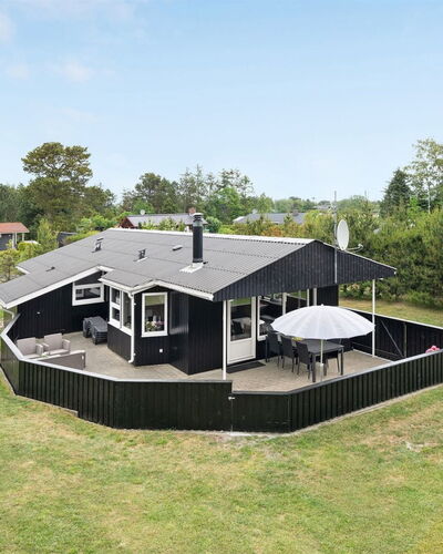 Frudde - 400M from the Sea