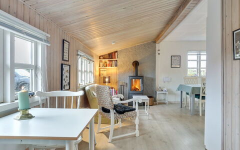 Skaghe - 200M from the Sea: Hout, Plafond, Flooring, Interieur Ontwerp, Meubilair, Verdieping, Huis, Kamer, Woonkamer, Houten Vloer