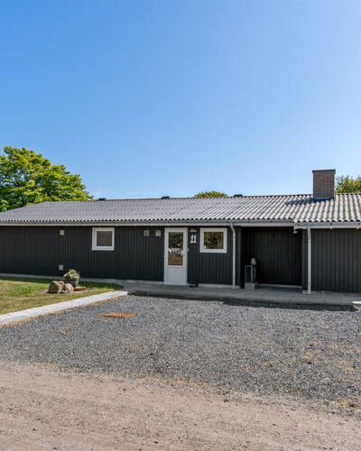 Hylleborg - 400M from the Sea
