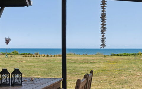 Kalist - 50M from the Sea: Dak, Huis, Huis, Verblijf, Siding, Landgoed, Oprit, Garden Gebouwen, Werf, Schuur