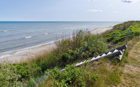 Kalist - 50M from the Sea: Dak, Huis, Huis, Verblijf, Siding, Landgoed, Oprit, Garden Gebouwen, Werf, Schuur