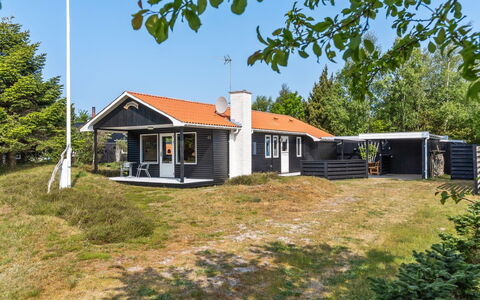 Andria - 300M from the Sea: Hout, Huis, Veranda, Dek, Hardwood, Dak, Beits, Houten Vloer, Eco Hotel