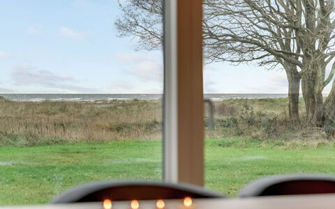 Timmi - 100M from the Sea: Thatching, Verblijf, Huis, Dak, Huis, Boerderij, Hut, Landgoed, Dorp