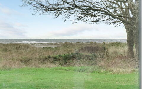 Timmi - 100M from the Sea: Thatching, Verblijf, Huis, Dak, Huis, Boerderij, Hut, Landgoed, Dorp