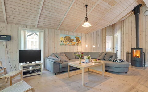 Elita - 1.7Km from the Sea: Thatching, Verblijf, Huis, Dak, Huis, Boerderij, Hut, Landgoed, Dorp