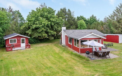 Anevay - 300M from the Sea: Dak, Huis, Huis, Verblijf, Siding, Landgoed, Oprit, Garden Gebouwen, Werf, Schuur