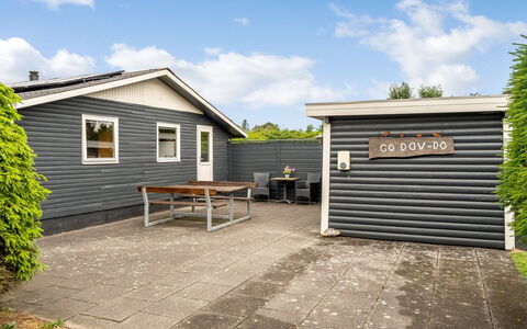 Sissa - 1.5Km from the Sea: Hout, Siding, Huis, Huis, Dak, Deur, Verblijf, Werf, Tuin, Garden Gebouwen