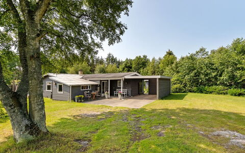 Rudi - 450M from the Sea: Thatching, Verblijf, Huis, Dak, Huis, Boerderij, Hut, Landgoed, Dorp