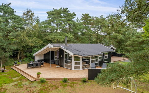 Ove - 500M from the Sea: Dak, Huis, Huis, Verblijf, Siding, Landgoed, Oprit, Garden Gebouwen, Werf, Schuur
