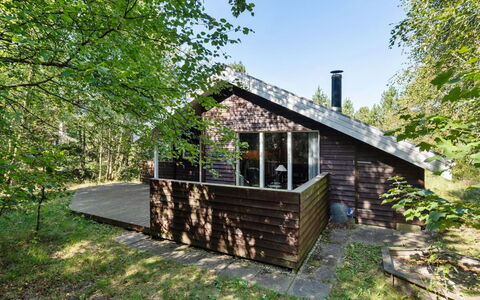 Jussi - 3.5Km from the Sea: Woongebied, Dak, Voorstad, Oprit, Landgoed, Schoorsteen