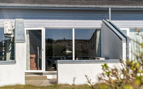 Edisa - 50M from the Sea: Gras, Huis, Dak, Huis, Verblijf, Struik, Land Lot, Landelijk Gebied, Boerderij, Groundcover