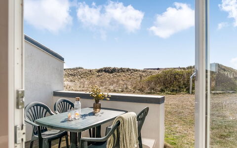 Edisa - 50M from the Sea: Gras, Huis, Dak, Huis, Verblijf, Struik, Land Lot, Landelijk Gebied, Boerderij, Groundcover
