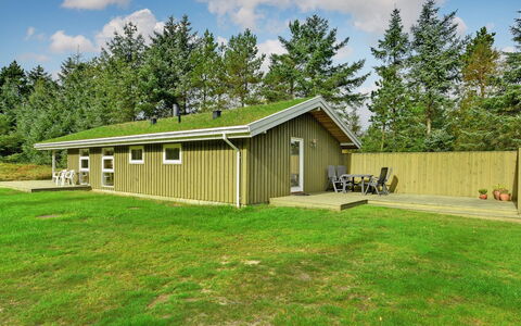 Editt - 2Km from the Sea: Huis, Dak, Huis, Verblijf, Schuur, Garden Gebouwen, Siding, Werf, Blokhut, Hut