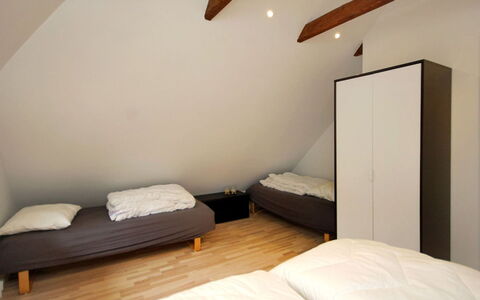 Rigitte - 1.5Km from the Sea: Bed, Slaapkamer, Verdieping, Flooring, Bedding, Laken, Hout, Interieur Ontwerp, Meubilair, Kamer