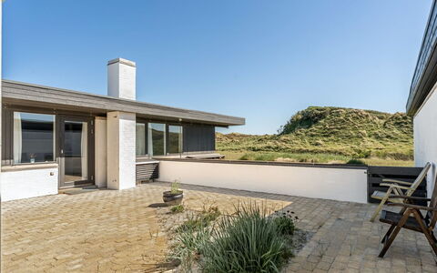 Ingomar - 300M from the Sea: Architectuur, Dak, Huis, Samengesteld Materiaal, Daylighting, Siding, Oprit