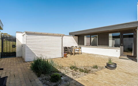 Ingomar - 300M from the Sea: Architectuur, Dak, Huis, Samengesteld Materiaal, Daylighting, Siding, Oprit