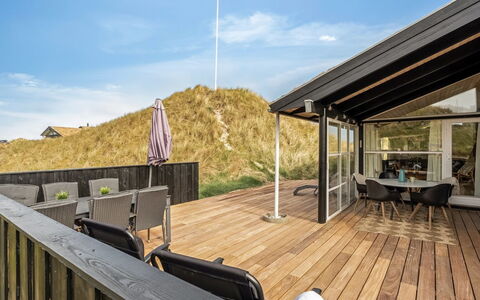 Nielsigne - 400M from the Sea: Dak, Huis, Huis, Verblijf, Siding, Landgoed, Oprit, Garden Gebouwen, Werf, Schuur