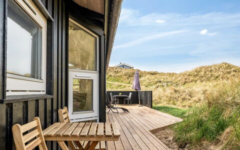 Nielsigne - 400M from the Sea: Dak, Huis, Huis, Verblijf, Siding, Landgoed, Oprit, Garden Gebouwen, Werf, Schuur