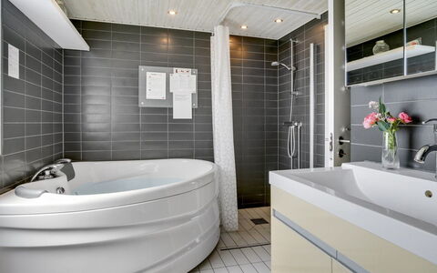 Edel - 650M from the Sea: Flooring, Loodgieterswerkinrichting, Interieur Ontwerp, Badkamer, Verdieping, Wastafel, Wastafel In De Badkamer, Kraan, Loodgieter, Badkamerkast