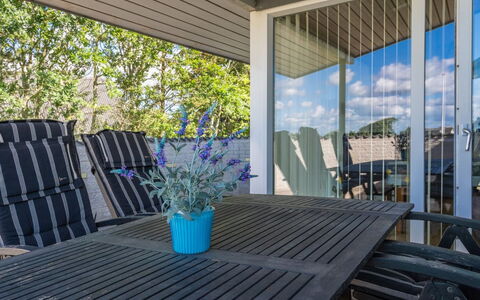 Anselma - 800M to the Fjord: Blauw, Struik, Verblijf, Groundcover, Tuin, Landgoed, Schaduw, Landscaping, Boerderij, Eco Hotel