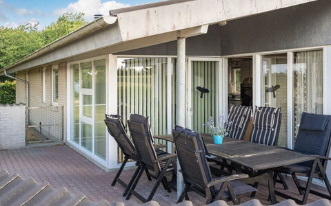 Anselma - 800M to the Fjord: Blauw, Struik, Verblijf, Groundcover, Tuin, Landgoed, Schaduw, Landscaping, Boerderij, Eco Hotel