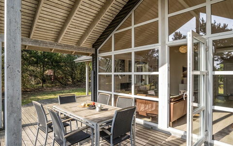 Anethe - 100M to the Fjord: Hout, Veranda, Verblijf, Huis, Deur, Schaduw, Hardwood, Natuurlijk Materiaal, Stoel, Siding