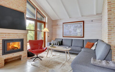 Andri - 600M to the Fjord: Hout, Meubilair, Bankstel, Woonkamer, Interieur Ontwerp, Flooring, Verdieping, Huis, Haard