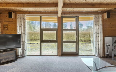 Tally - 800M to the Fjord: Blauw, Struik, Verblijf, Groundcover, Tuin, Landgoed, Schaduw, Landscaping, Boerderij, Eco Hotel
