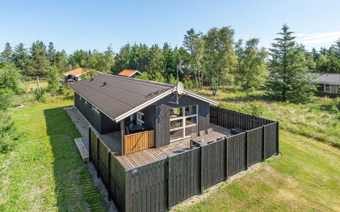 Ordan - 800M from the Sea: Dak, Huis, Land Lot, Huis, Verblijf, Landgoed, Garden Gebouwen, Schaduw, Blokhut, Landscaping