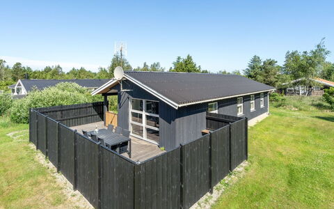 Ordan - 800M from the Sea: Dak, Huis, Land Lot, Huis, Verblijf, Landgoed, Garden Gebouwen, Schaduw, Blokhut, Landscaping