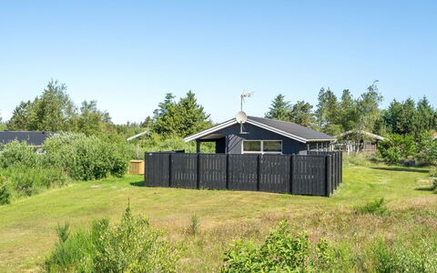 Ordan - 800M from the Sea: Dak, Huis, Land Lot, Huis, Verblijf, Landgoed, Garden Gebouwen, Schaduw, Blokhut, Landscaping