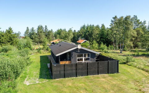 Ordan - 800M from the Sea: Dak, Huis, Land Lot, Huis, Verblijf, Landgoed, Garden Gebouwen, Schaduw, Blokhut, Landscaping