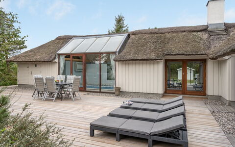 Waldar - 900M from the Sea: Blauw, Struik, Verblijf, Groundcover, Tuin, Landgoed, Schaduw, Landscaping, Boerderij, Eco Hotel