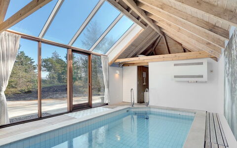 Waldar - 900M from the Sea: Blauw, Struik, Verblijf, Groundcover, Tuin, Landgoed, Schaduw, Landscaping, Boerderij, Eco Hotel