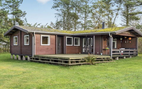 Artur - 1.5Km from the Sea: Blauw, Struik, Verblijf, Groundcover, Tuin, Landgoed, Schaduw, Landscaping, Boerderij, Eco Hotel