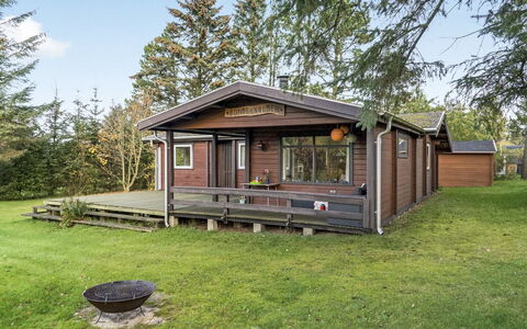Artur - 1.5Km from the Sea: Blauw, Struik, Verblijf, Groundcover, Tuin, Landgoed, Schaduw, Landscaping, Boerderij, Eco Hotel