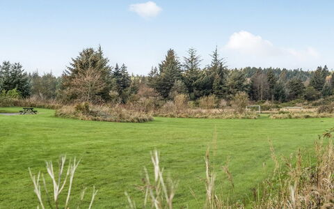 Artur - 1.5Km from the Sea: Blauw, Struik, Verblijf, Groundcover, Tuin, Landgoed, Schaduw, Landscaping, Boerderij, Eco Hotel