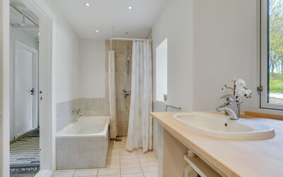 Nella - 1.2Km from the Sea