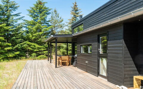 Gunnor - 1.3Km from the Sea: Meubilair, Interieur Ontwerp, Stoel, Flooring, Tafel, Toevlucht, Verdieping, Plafond, Kamer, Eco Hotel