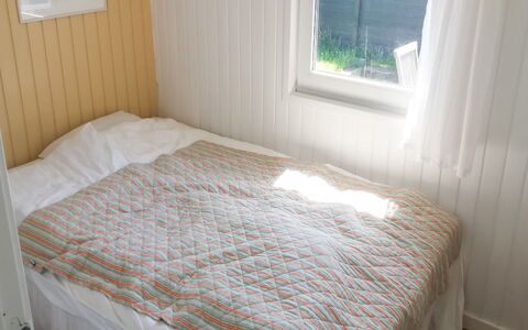 Gerlef - 382M from the Sea: Hout, Verdieping, Flooring, Slaapkamer, Interieur Ontwerp, Linens, Laken, Kamer, Bedding, Bed