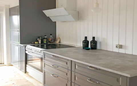 Gerlef - 382M from the Sea: Hout, Flooring, Verdieping, Meubilair, Keuken, Cabinetry, Countertop, Toestel Van De Keuken
