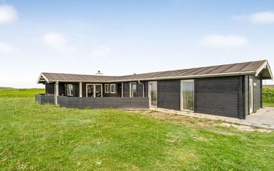 Sinnika - 75M from the Sea