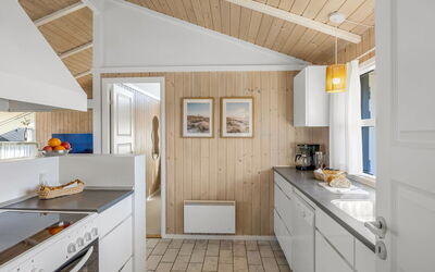 Venja - 200M from the Sea