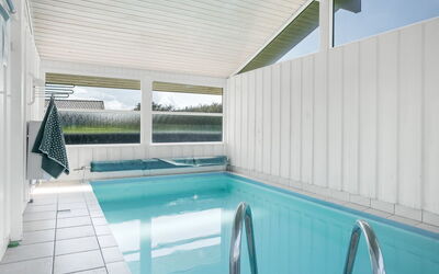 Venja - 200M from the Sea