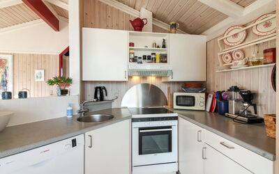 Skrallan - 400M from the Sea